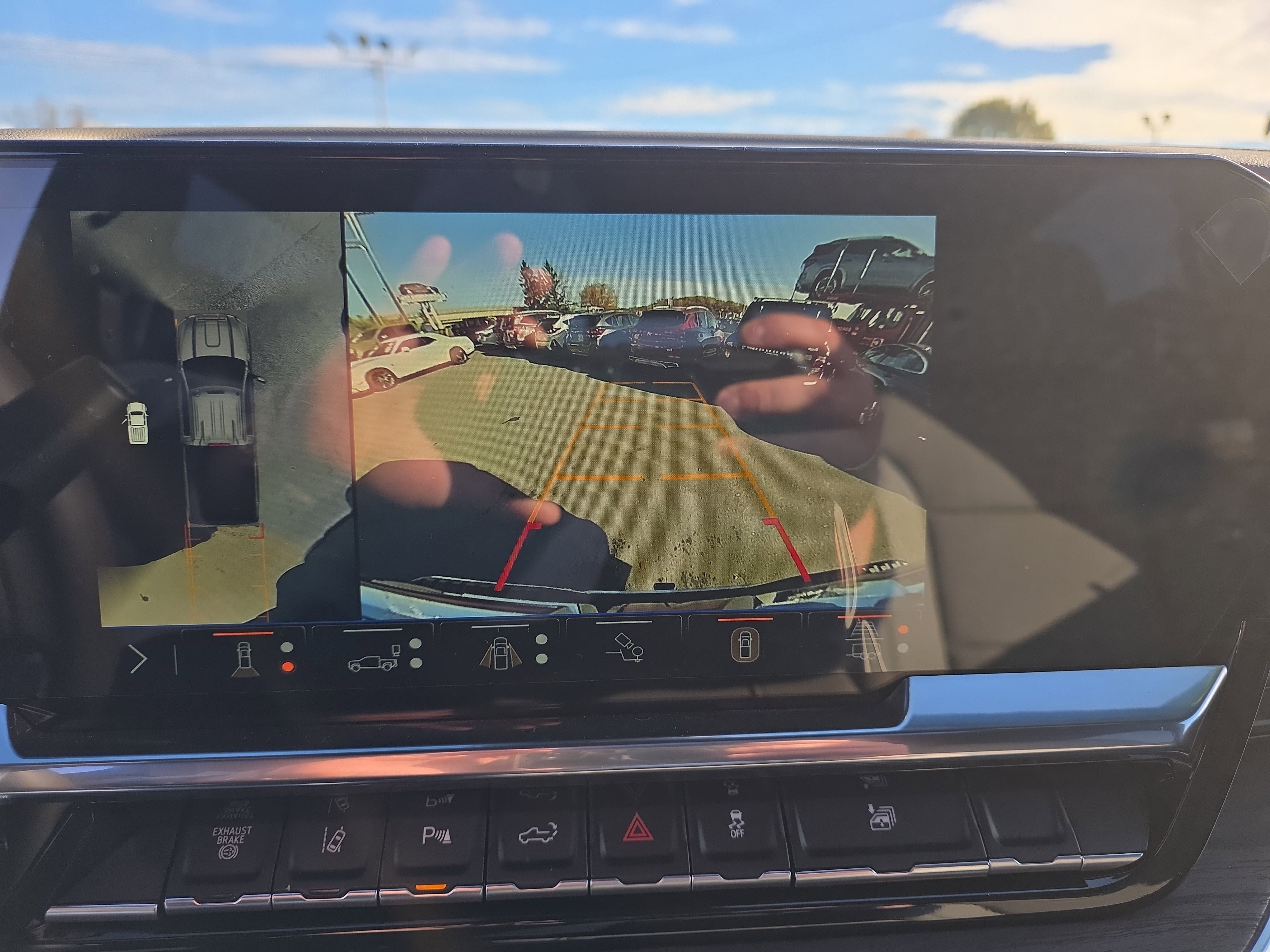 New 2026 GMC Sierra 2500 SLT w/ SLT Convenience Package image 26