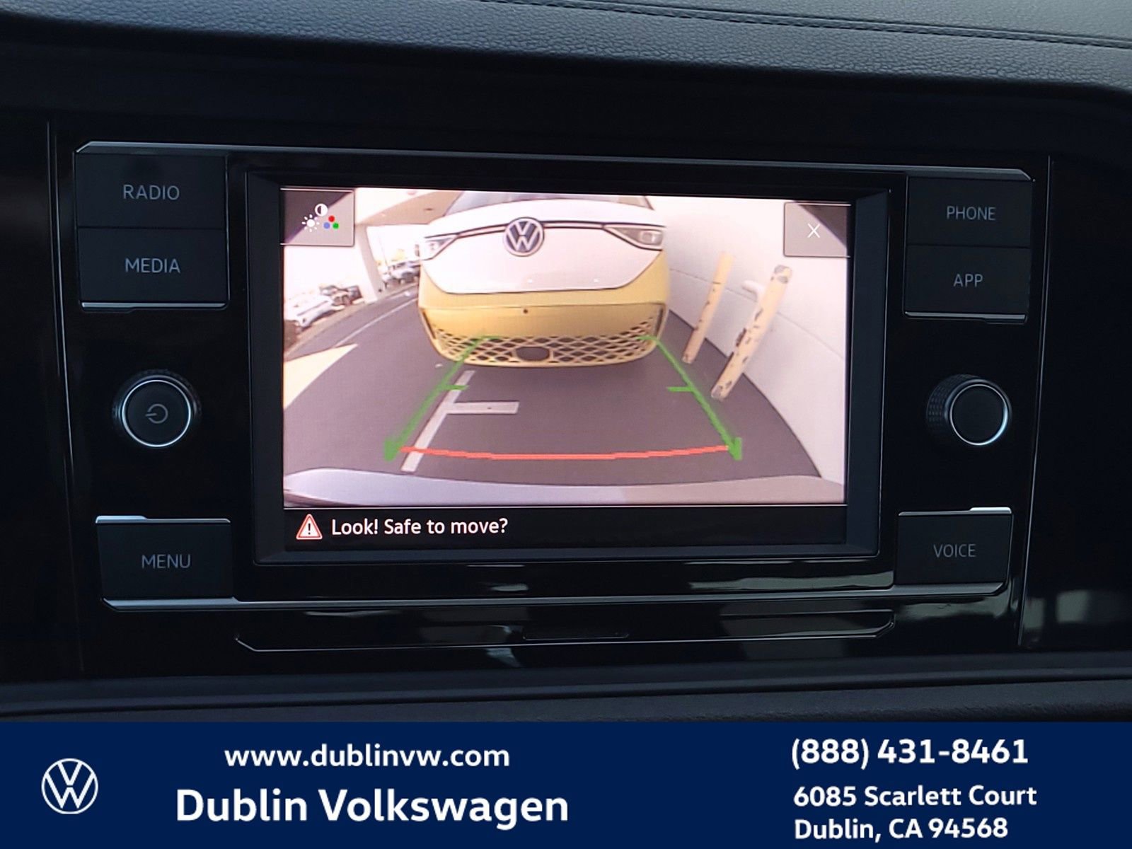 Used 2024 Volkswagen Jetta SE image 16