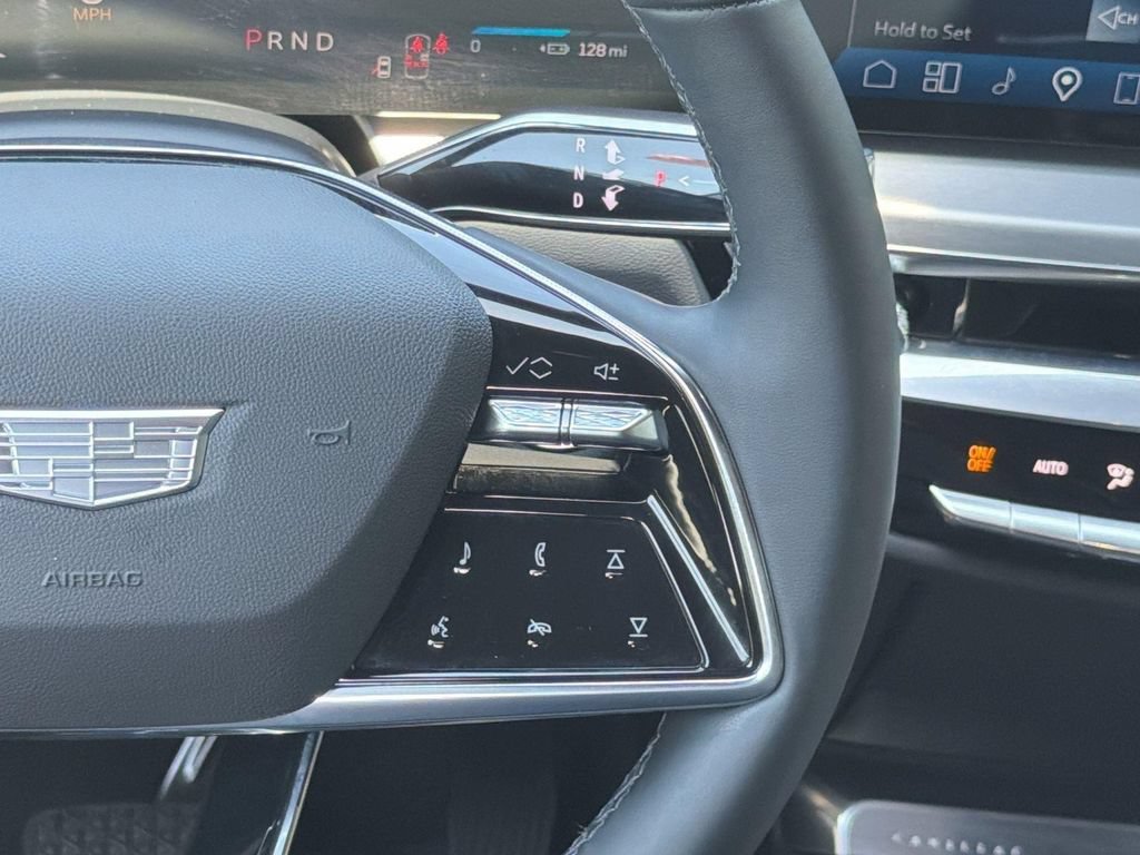 Certified 2024 Cadillac Lyriq Luxury RWD image 10