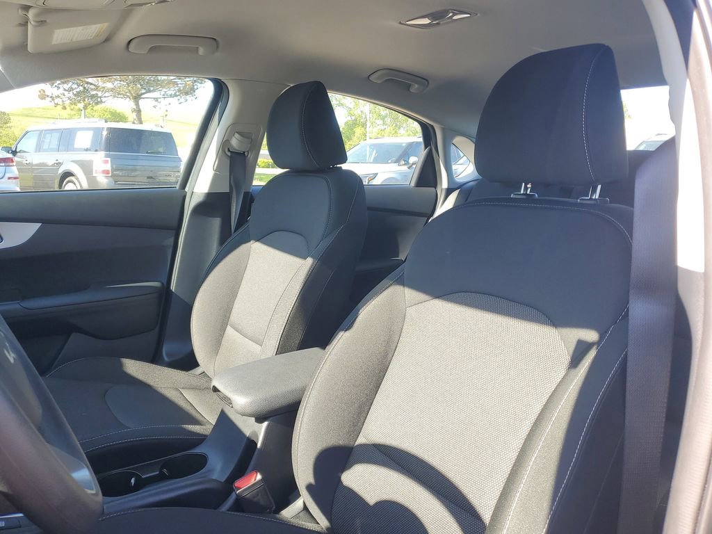 Used 2024 Kia Forte LXS FWD image 10