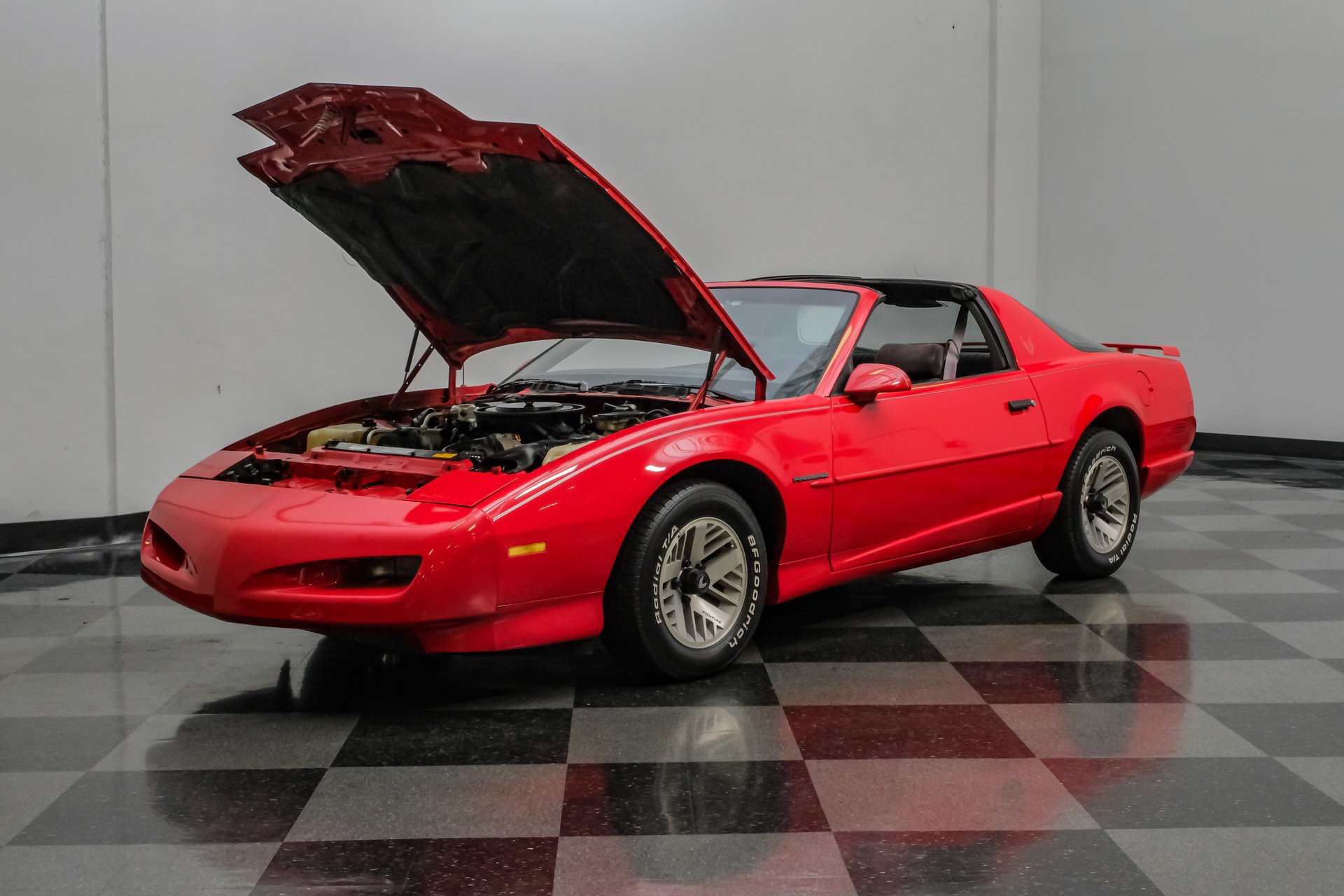 Used 1992 Pontiac Firebird Coupe RWD image 36