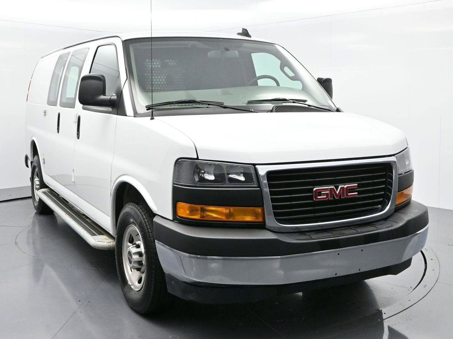 Used 2024 GMC Savana 2500 w/ Driver Convenience Package image 2