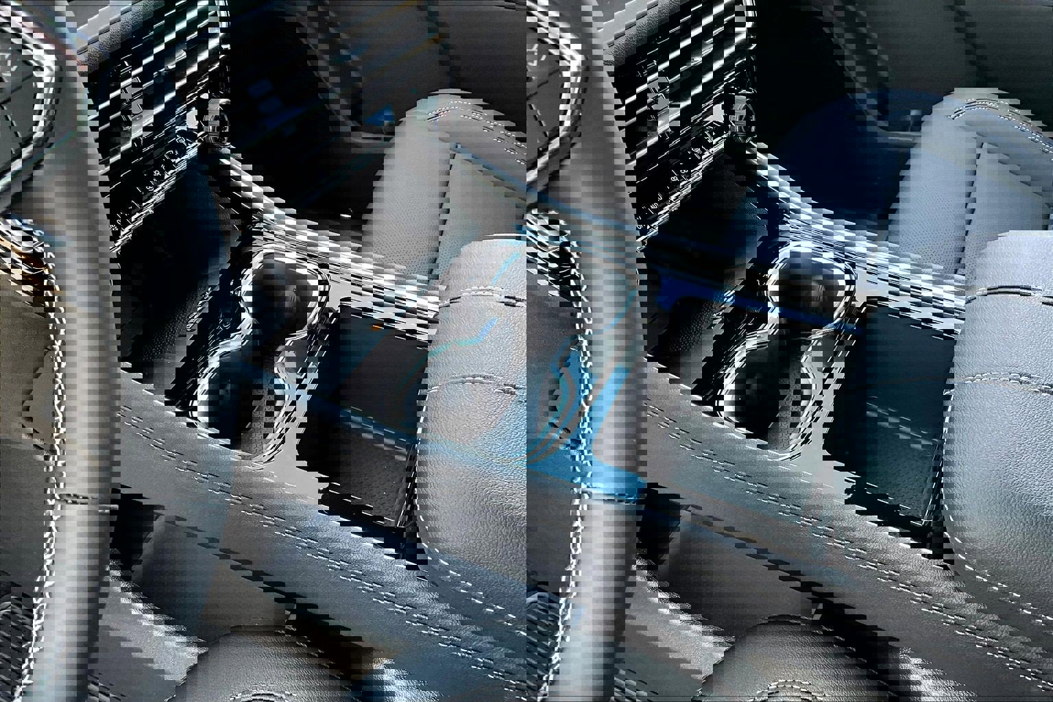 New 2026 Chevrolet Traverse LT w/ Driver Confidence Package AWD/4WD image 12