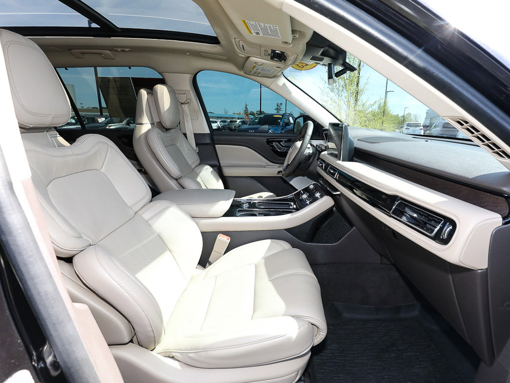 Used 2023 Lincoln Aviator Reserve w/ Equipment Group 201A AWD/4WD image 23