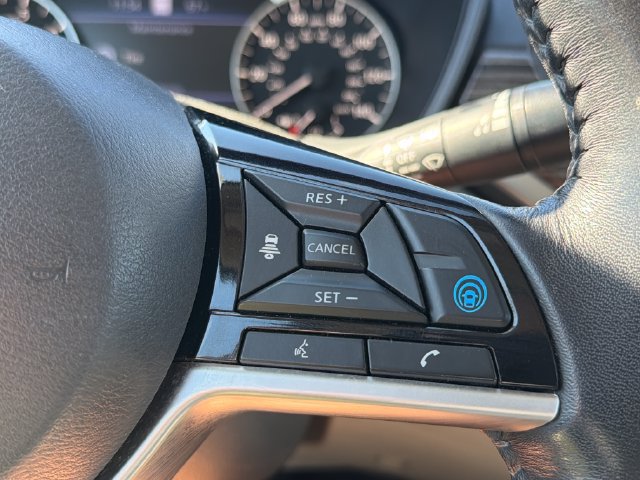 Used 2020 Nissan Altima 2.5 SL FWD image 30