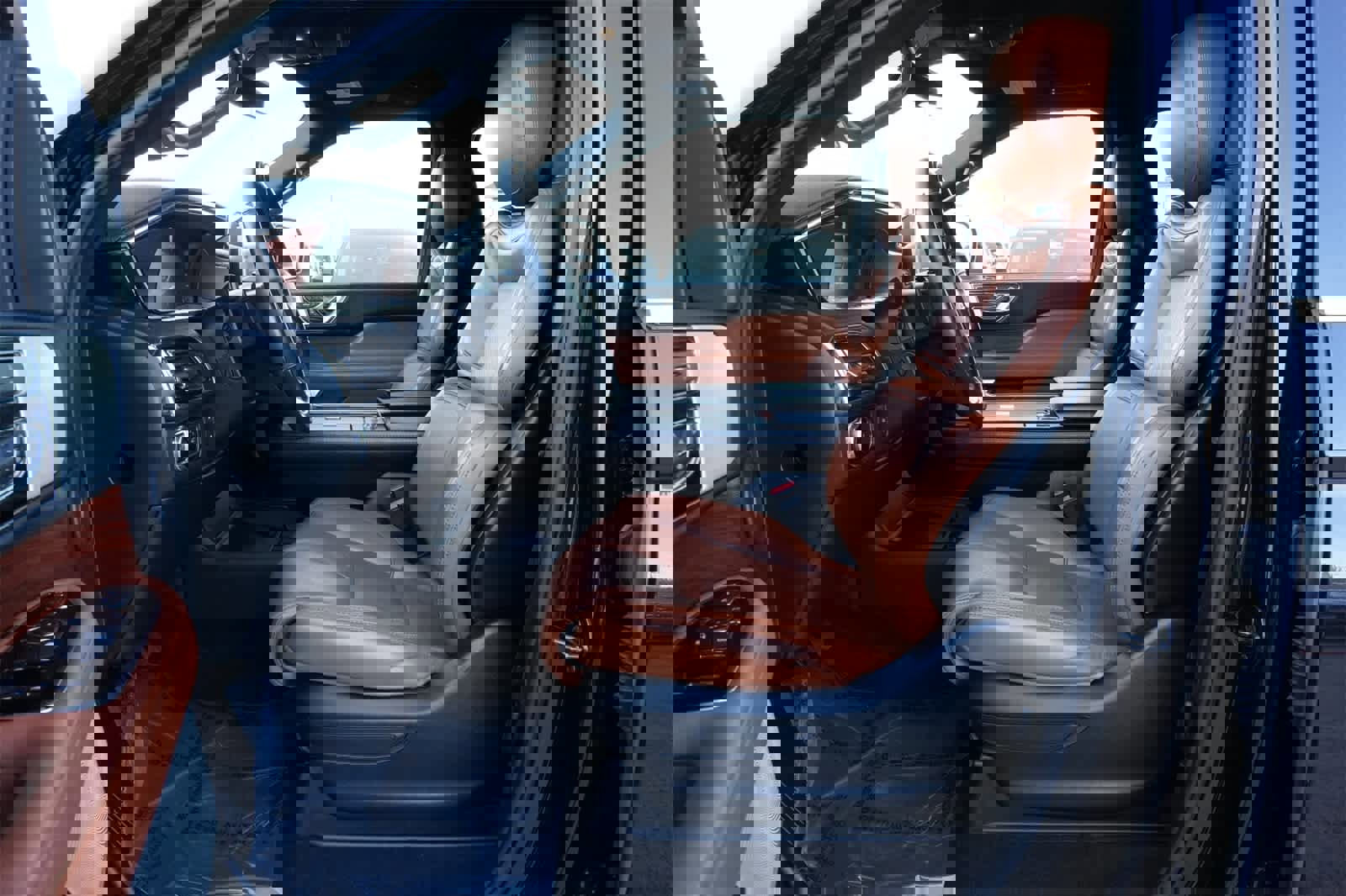 Used 2020 Lincoln Navigator L Reserve w/ Luxury Package image 17