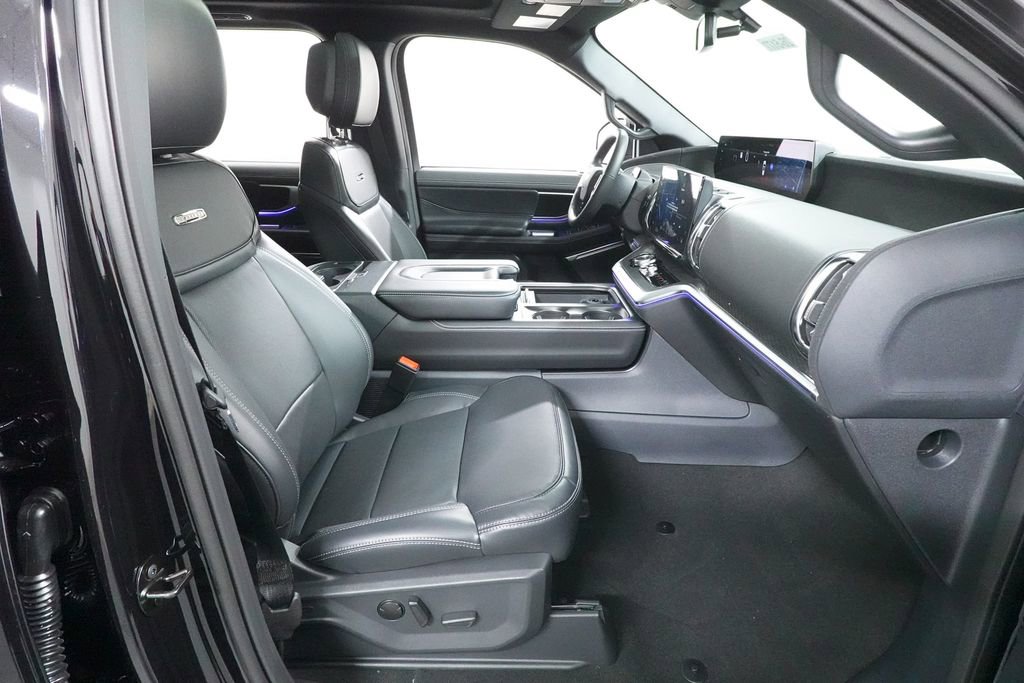 New 2026 Ford Expedition Platinum image 32
