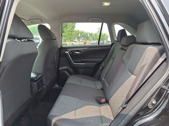 Used 2024 Toyota RAV4 XLE AWD/4WD image 10