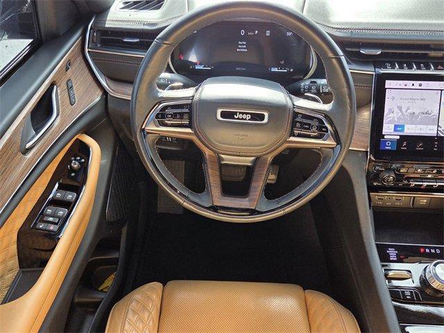 Used 2023 Jeep Grand Cherokee L Summit w/ Advanced Protech Group IV image 12