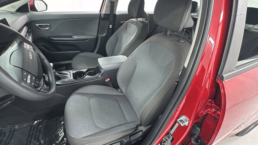 New 2025 Kia K4 LXS image 10