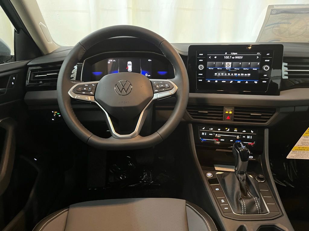 New 2026 Volkswagen Jetta SE FWD image 19