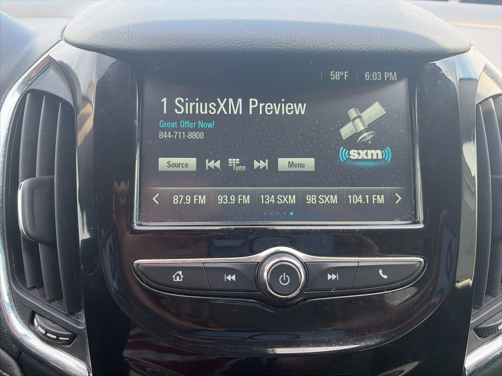 Used 2018 Chevrolet Cruze Premier image 18