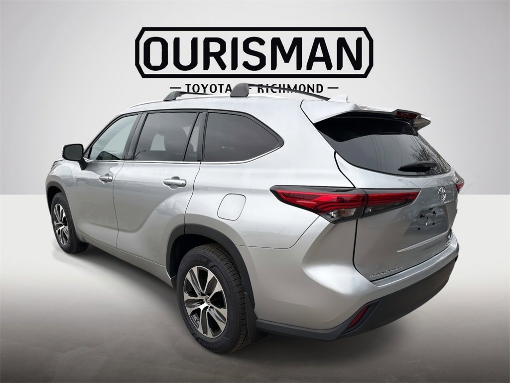 Used 2021 Toyota Highlander XLE image 5