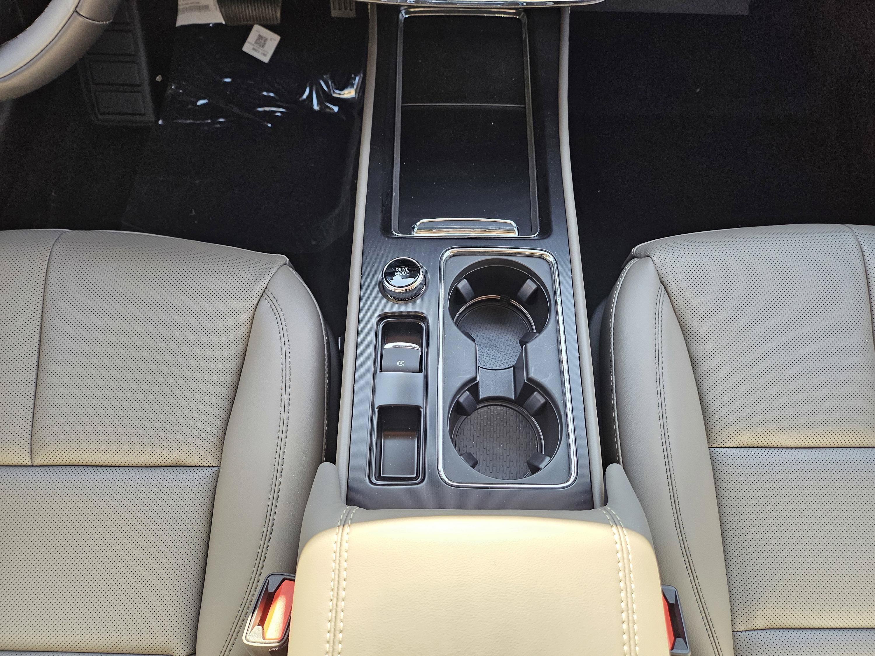 New 2026 Lincoln Corsair Premiere AWD/4WD image 19