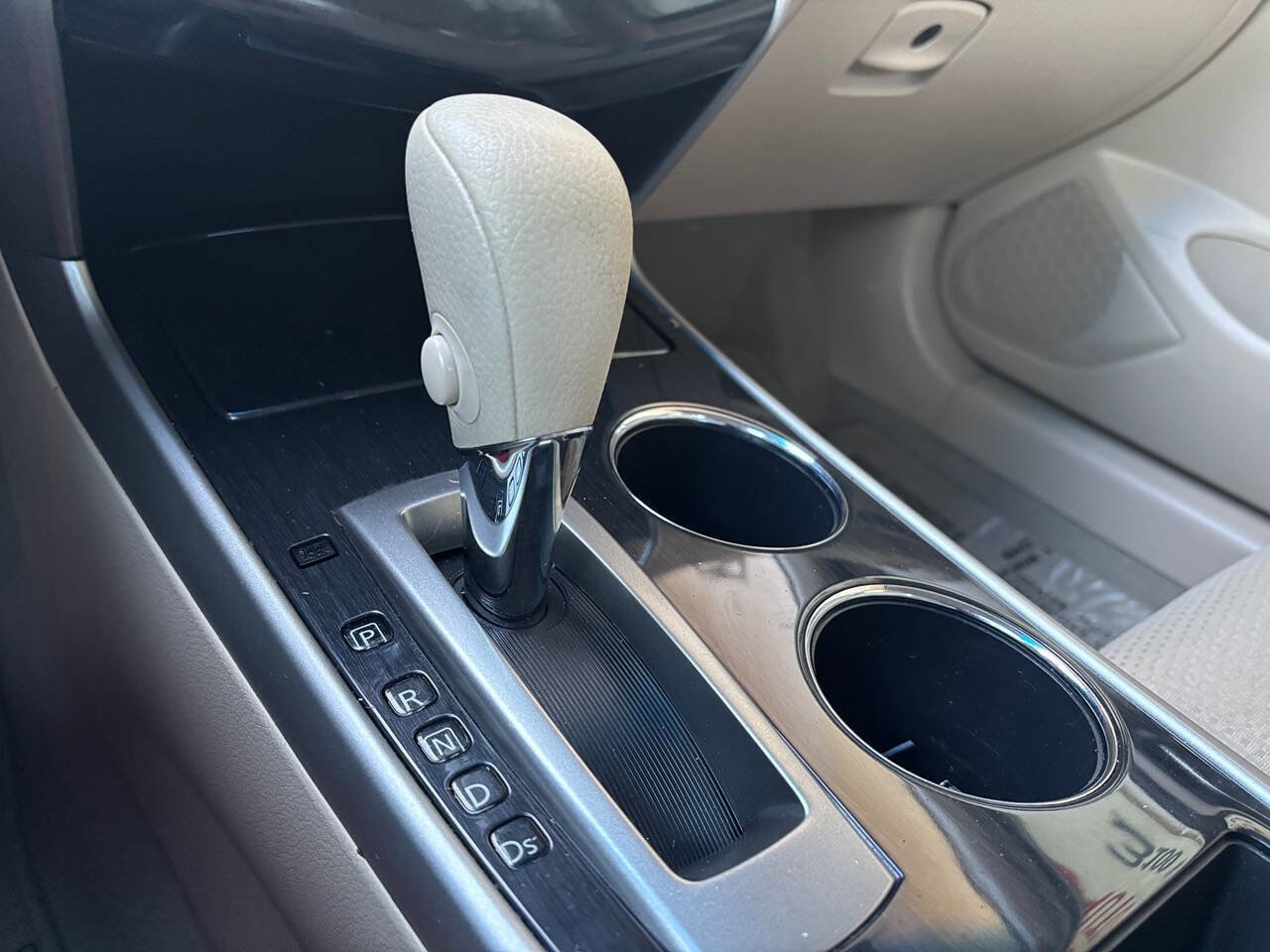 Used 2014 Nissan Altima 2.5 S w/ Display Audio Package image 35