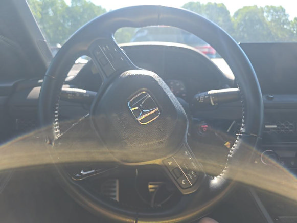 Used 2025 Honda Accord Sport image 9
