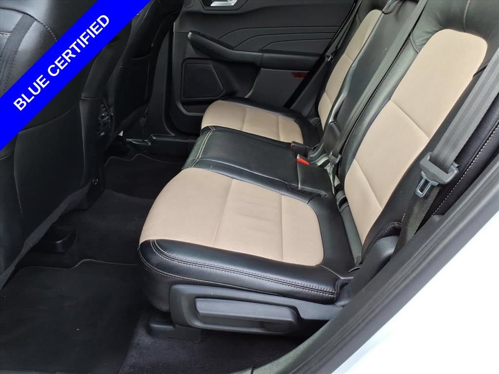 Certified 2022 Ford Escape Titanium w/ Titanium Elite Package AWD/4WD image 13