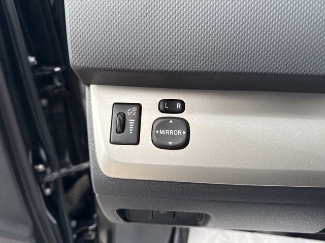 Used 2010 Scion xB FWD image 19