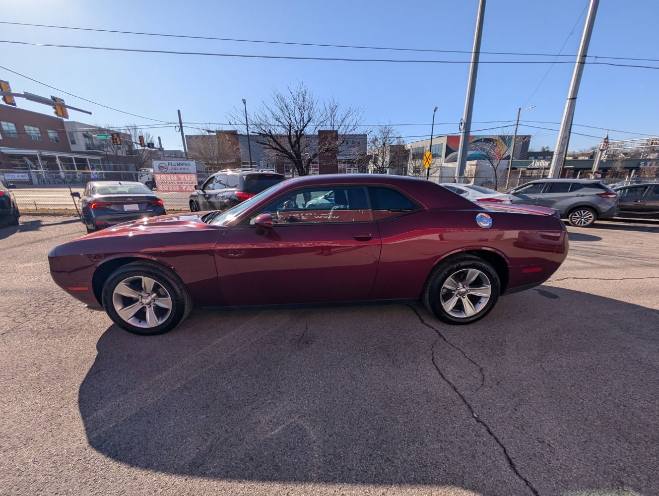 Used 2018 Dodge Challenger SXT image 9