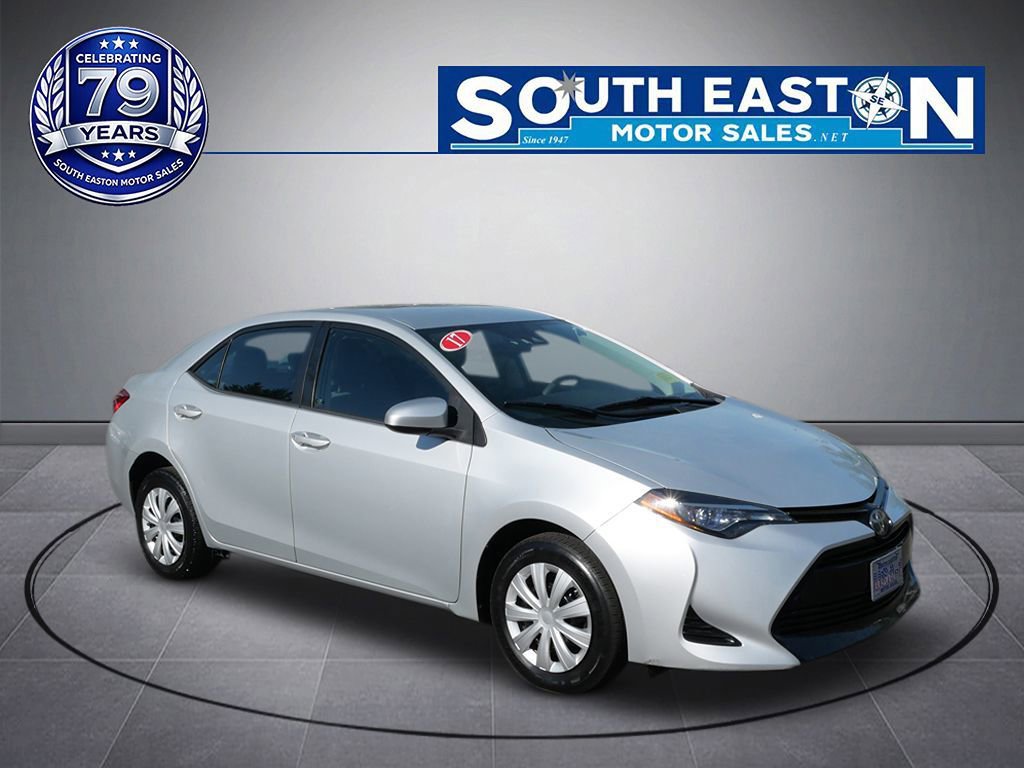 Used 2017 Toyota Corolla L w/ Carpet Mat Package (TMS) FWD image 2