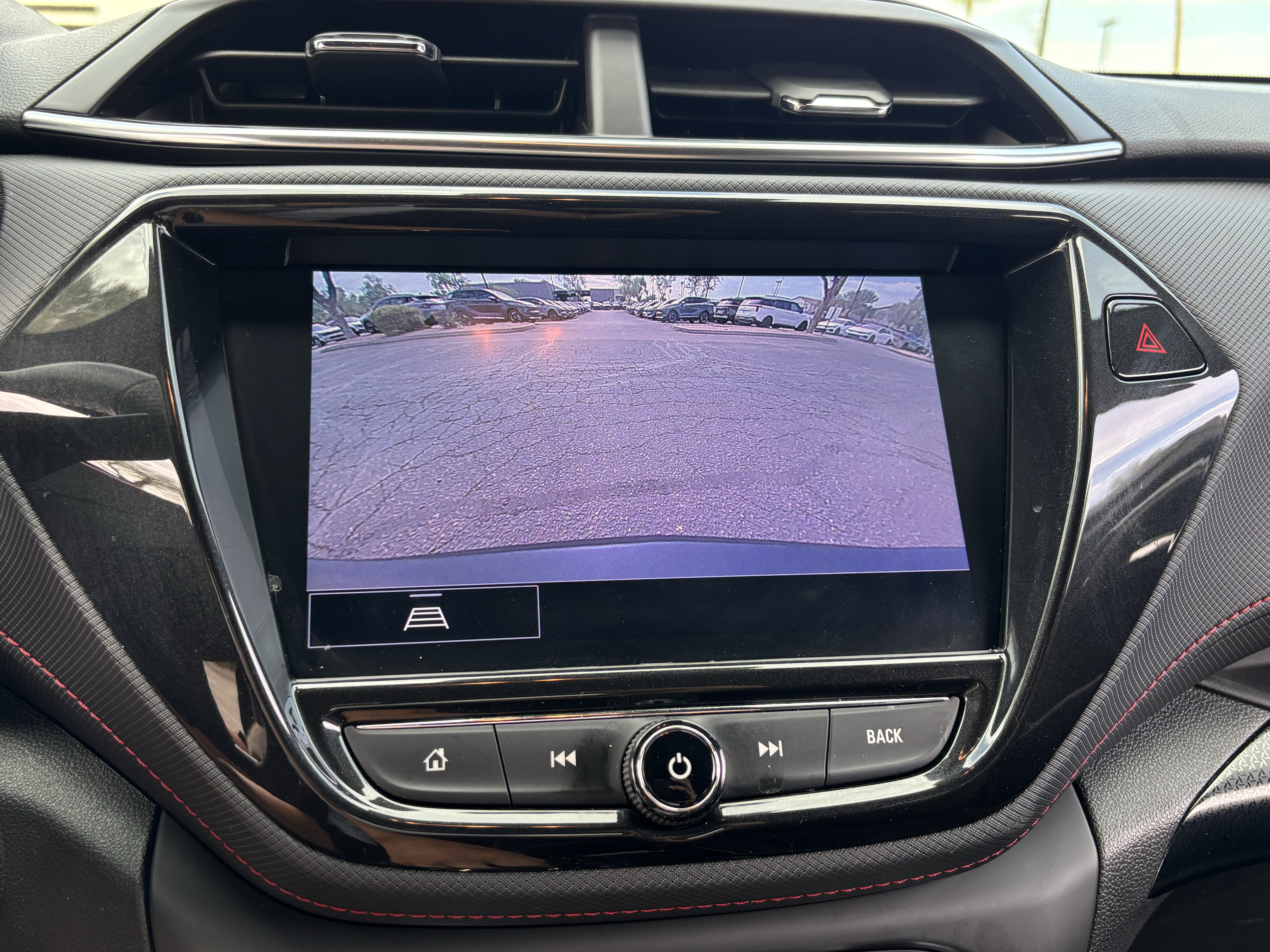 Used 2022 Chevrolet TrailBlazer RS w/ Technology Package FWD image 22