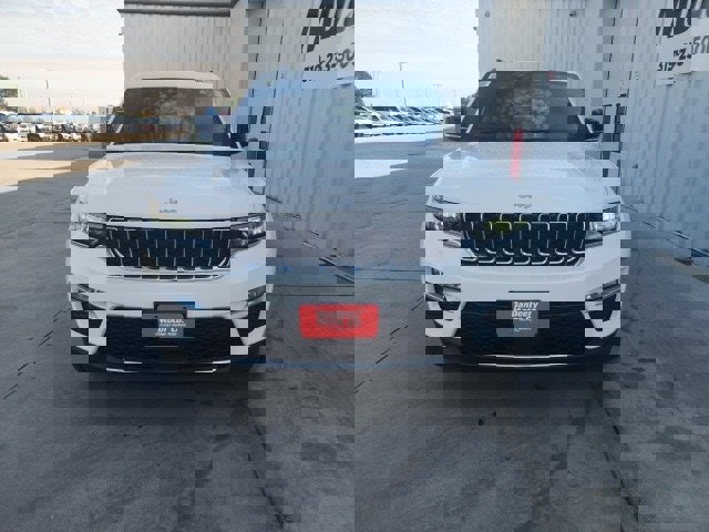 New 2025 Jeep Grand Cherokee Limited image 8