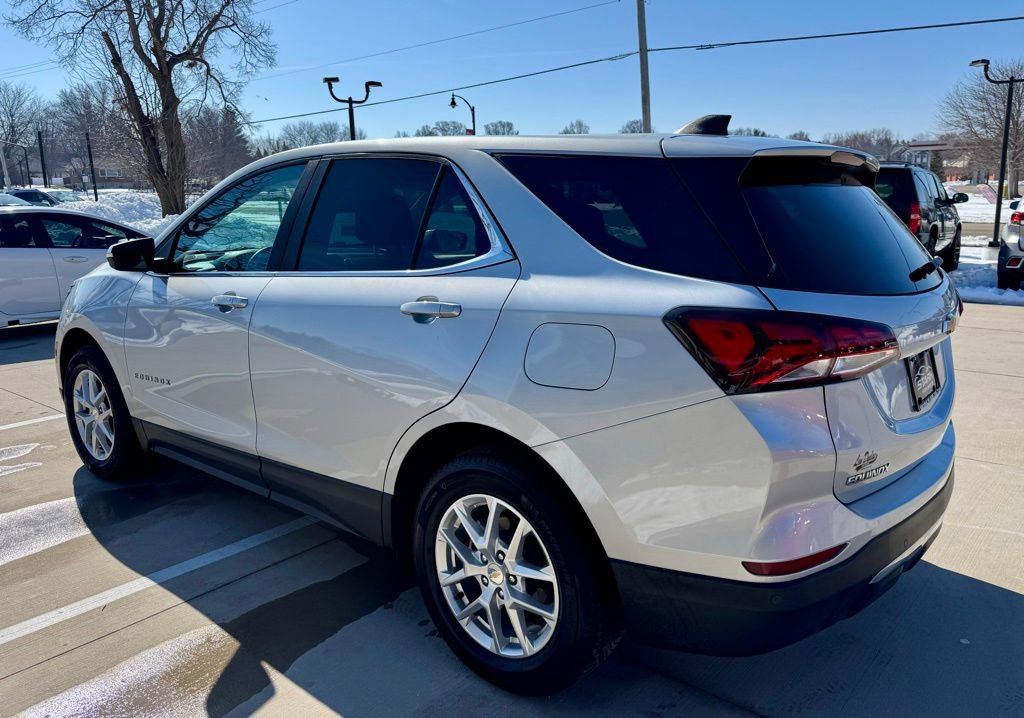Used 2022 Chevrolet Equinox LT image 5