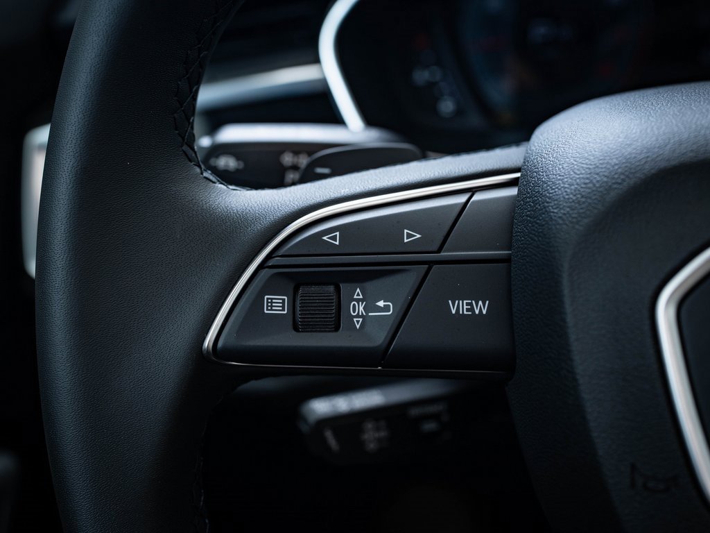 Certified 2025 Audi Q3 2.0T Premium Plus w/ Premium Plus Package image 25