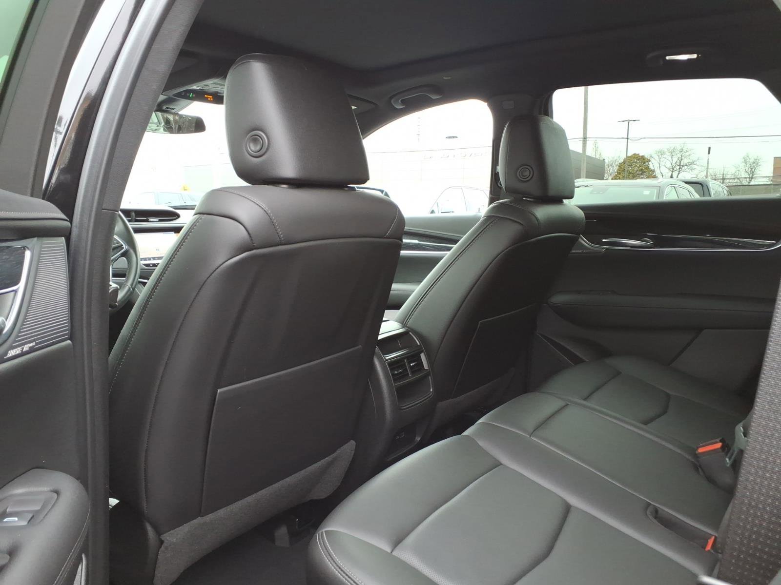 Used 2021 Cadillac XT5 Premium Luxury w/ LPO, Floor Liner Package image 23