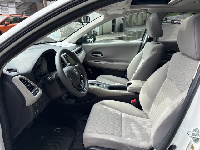 Used 2016 Honda HR-V EX image 7