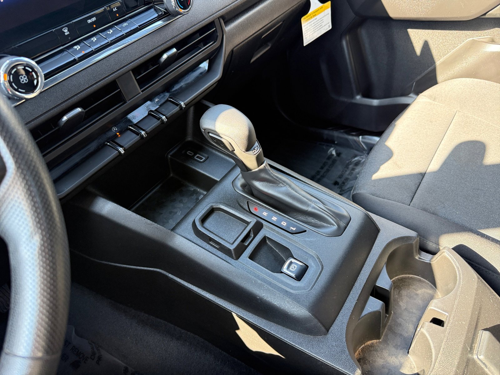 Used 2023 Chevrolet Colorado W/T image 13