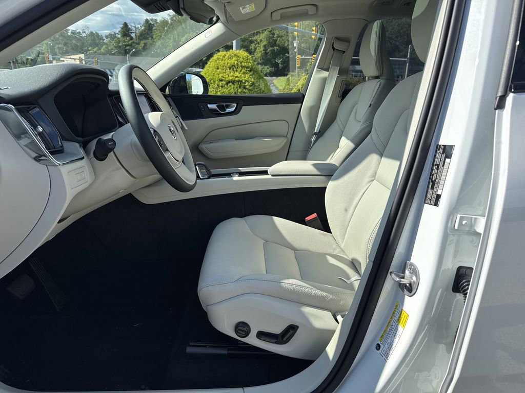 New 2025 Volvo XC60 T8 Plus w/ Protection Package Premier image 9