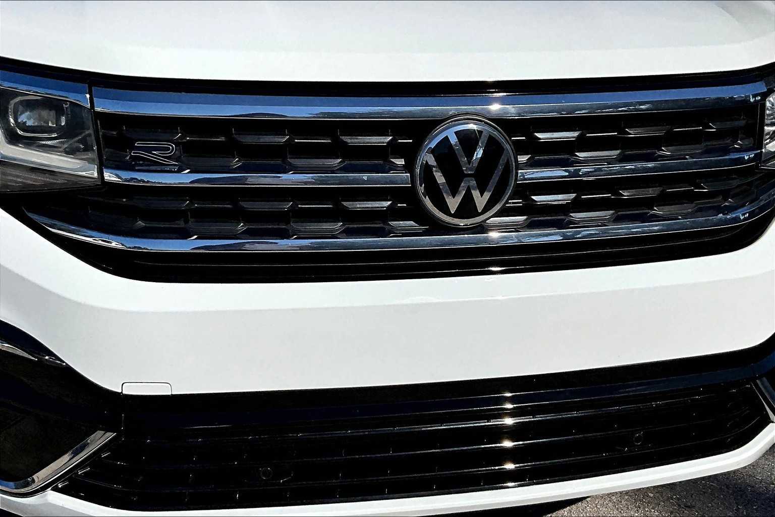 Used 2021 Volkswagen Atlas SE w/ Panoramic Sunroof Package image 29