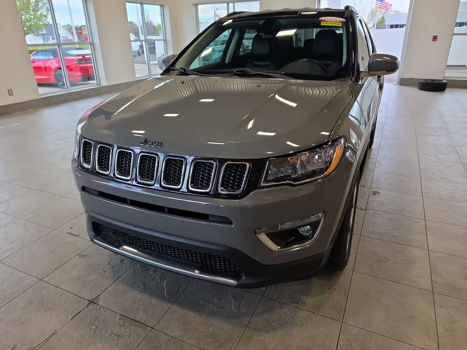 Used 2019 Jeep Compass Limited AWD/4WD image 6