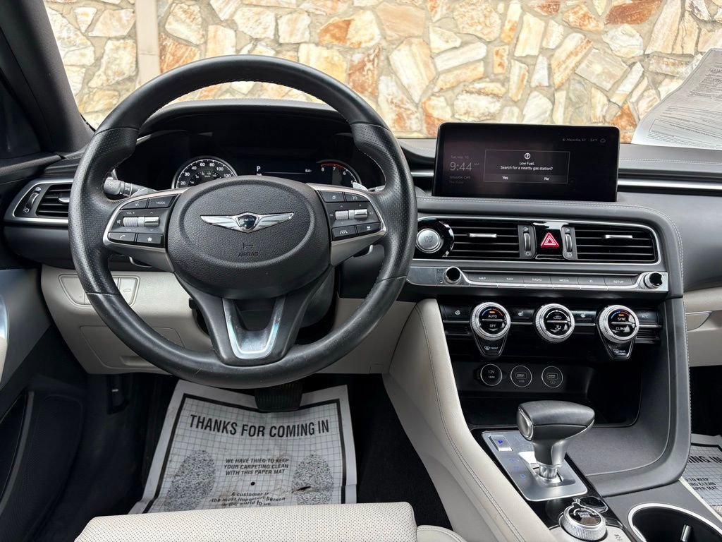 Used 2023 Genesis G70 2.0T image 24