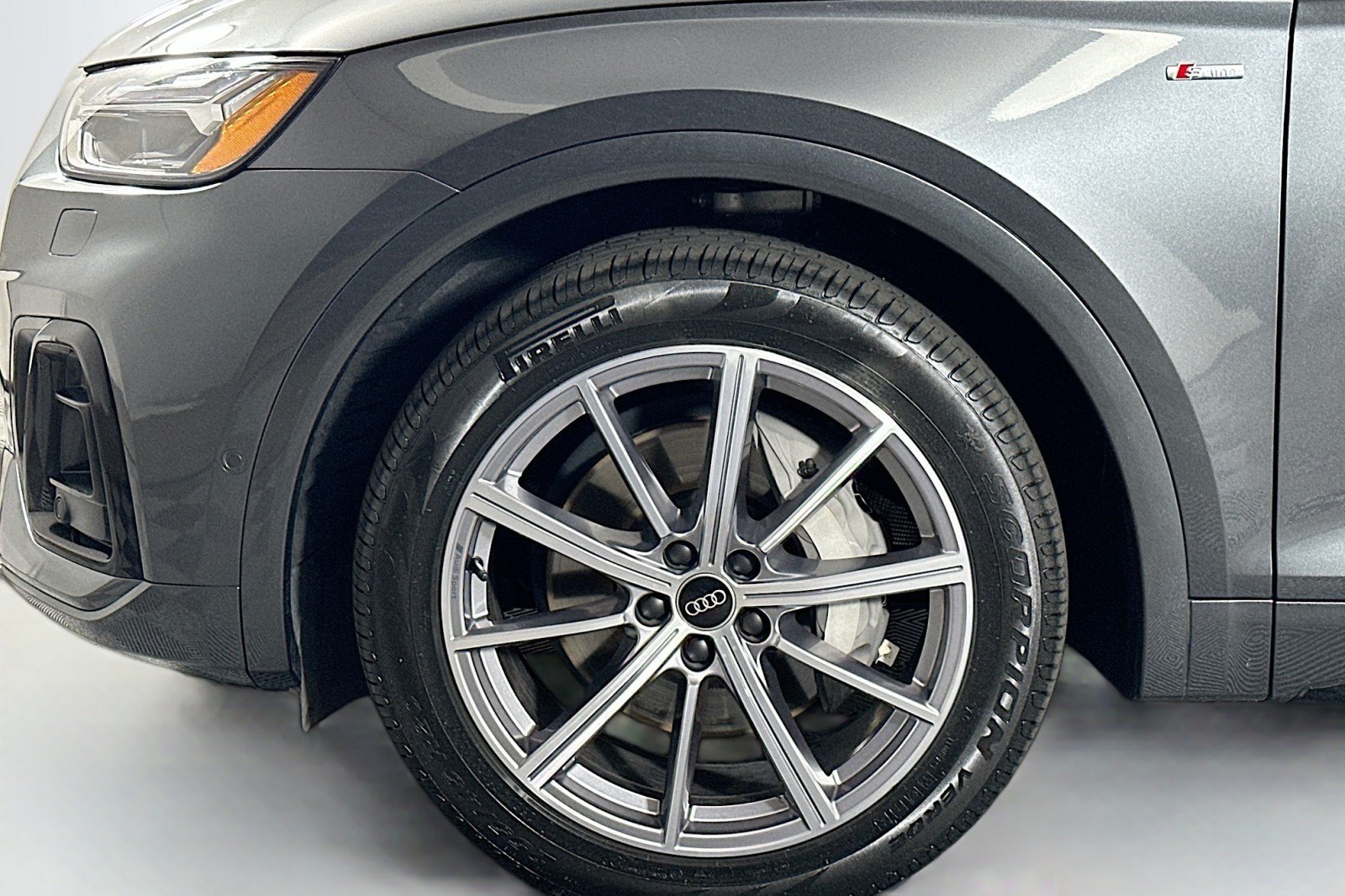 Used 2023 Audi Q5 e Prestige w/ Prestige Package AWD/4WD image 12