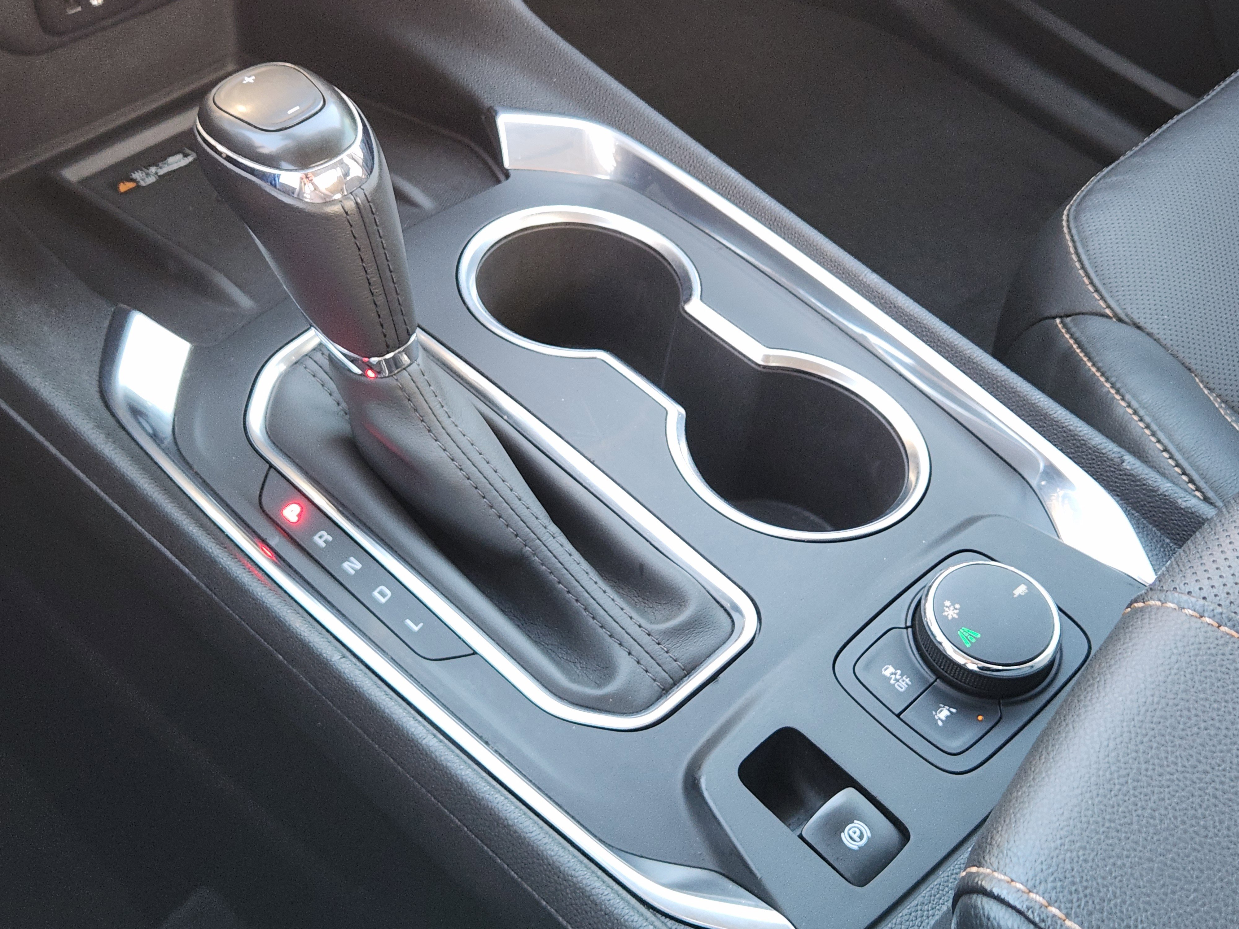 Used 2019 Chevrolet Traverse Premier w/ Redline Edition image 27