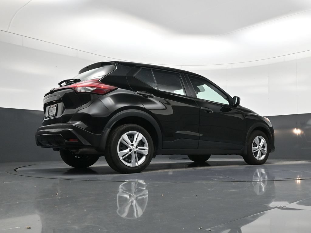Certified 2025 Nissan Kicks Play S FWD image 25