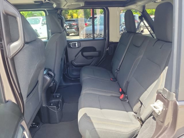 Used 2025 Jeep Wrangler Unlimited Sport AWD/4WD image 11