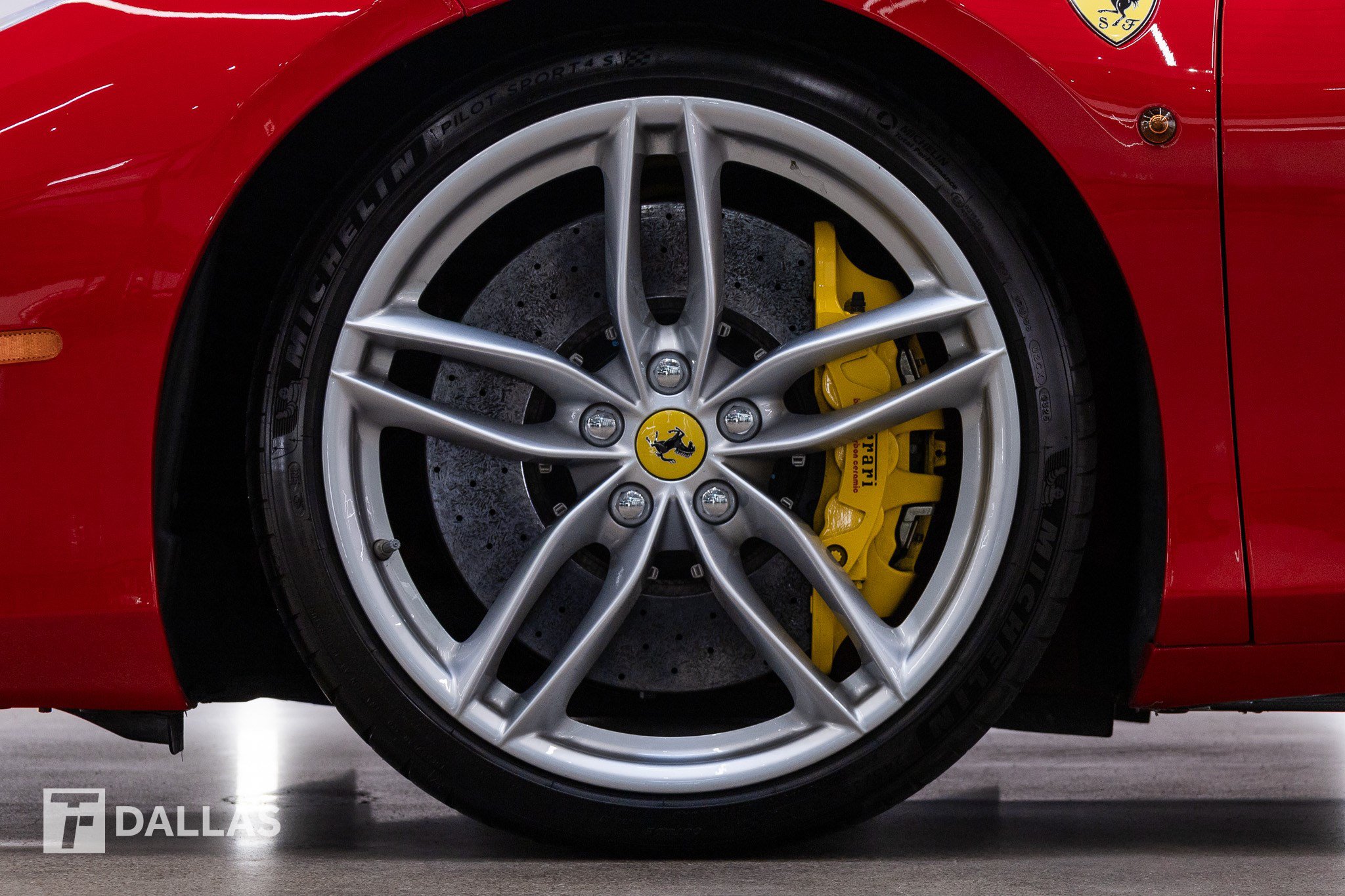 Used 2016 Ferrari 488 Spider RWD image 6