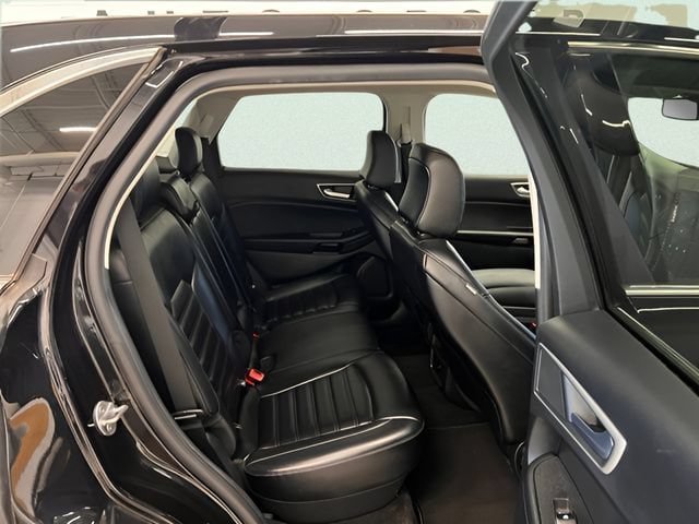 Used 2024 Ford Edge SEL AWD/4WD image 9