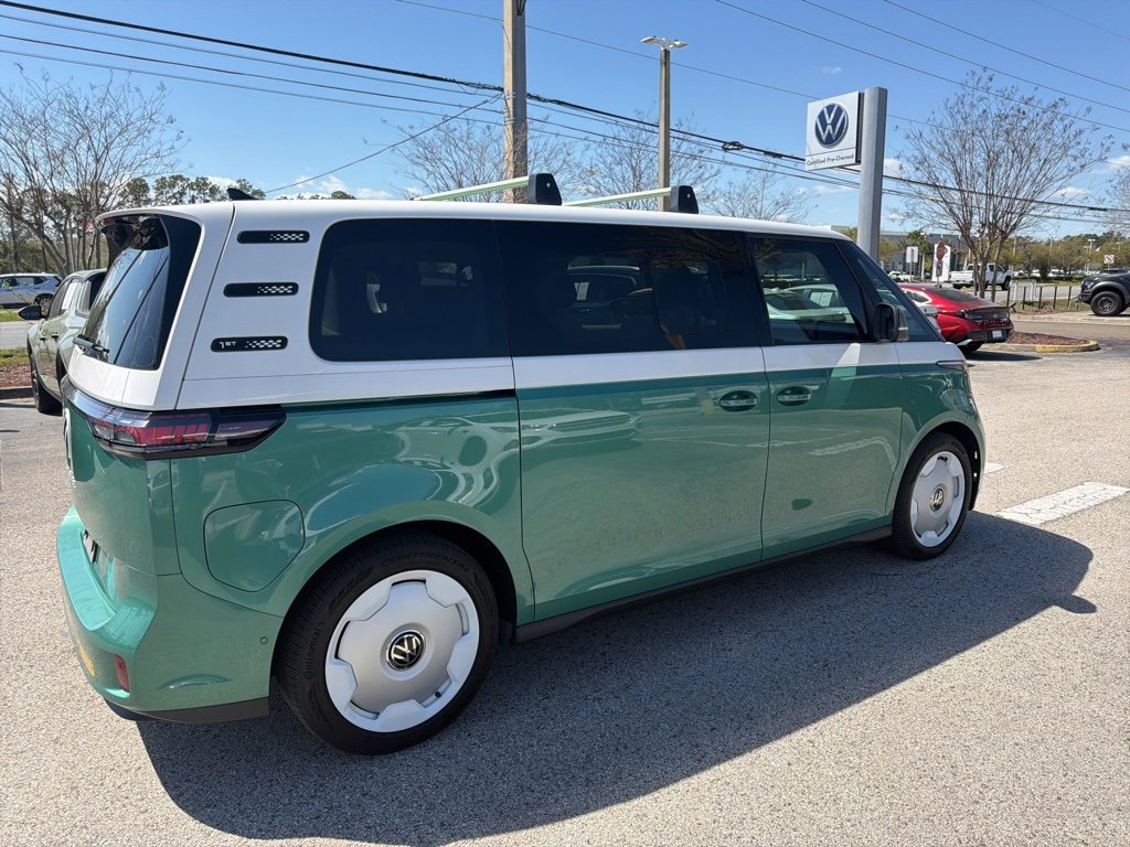 Used 2025 Volkswagen ID. Buzz 1st Edition image 8