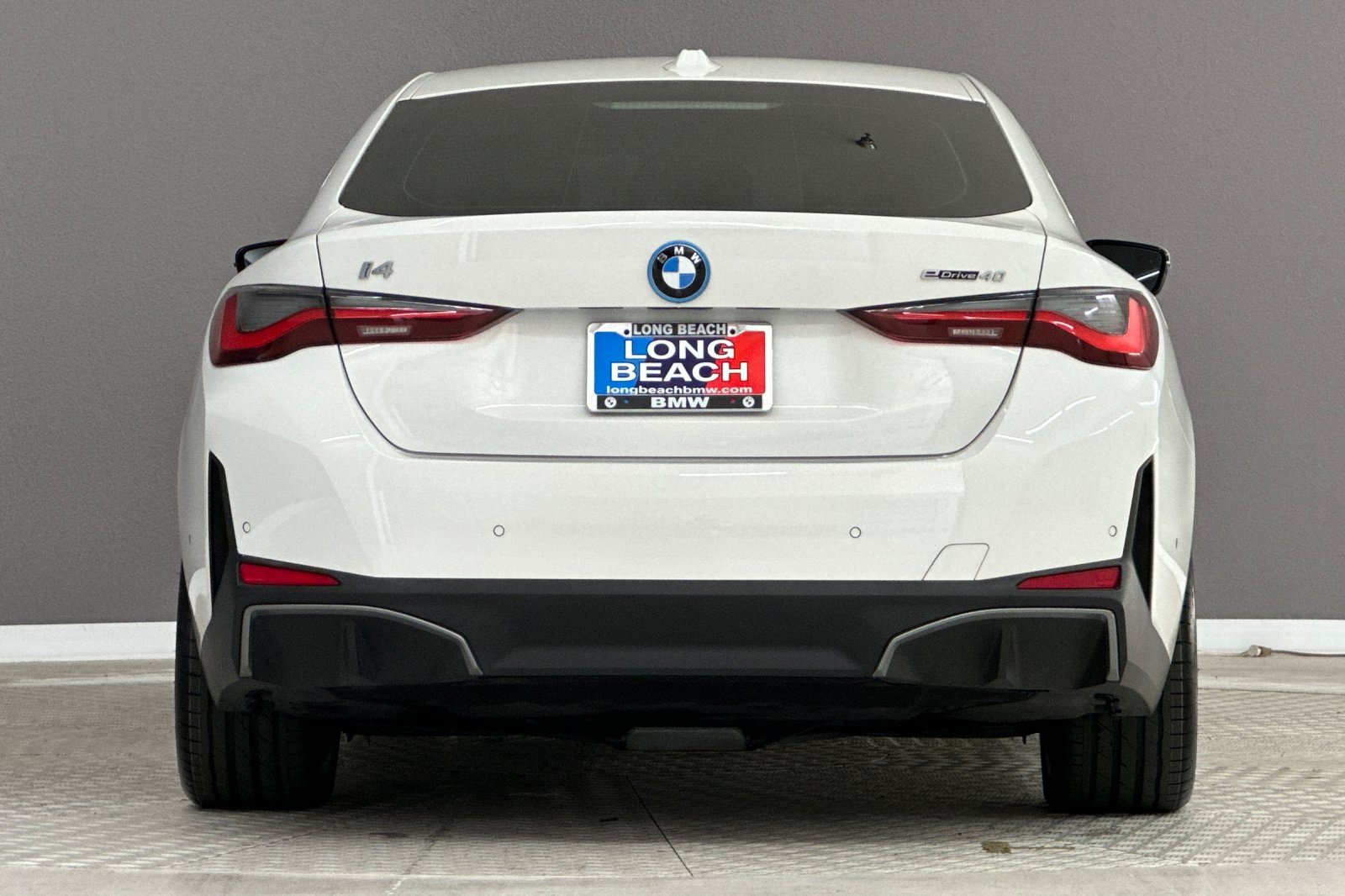 Certified 2023 BMW i4 eDrive40 RWD image 9