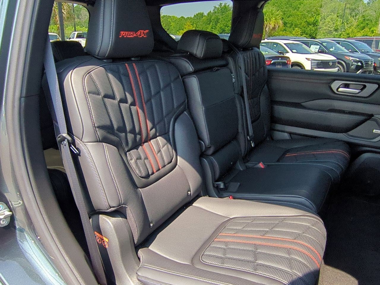 New 2025 Nissan Armada PRO-4X AWD/4WD image 38
