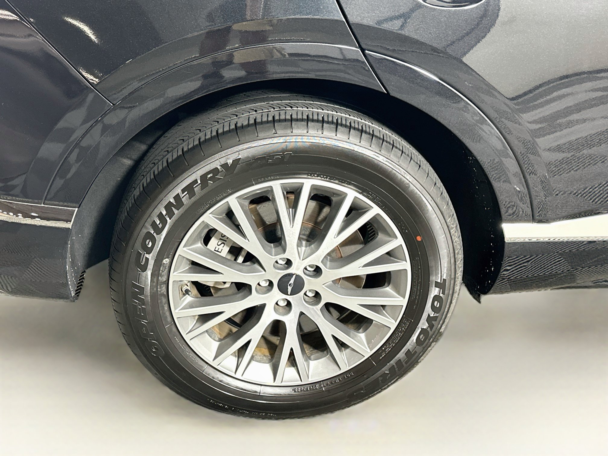 Used 2025 Genesis GV80 2.5T Standard AWD/4WD image 11
