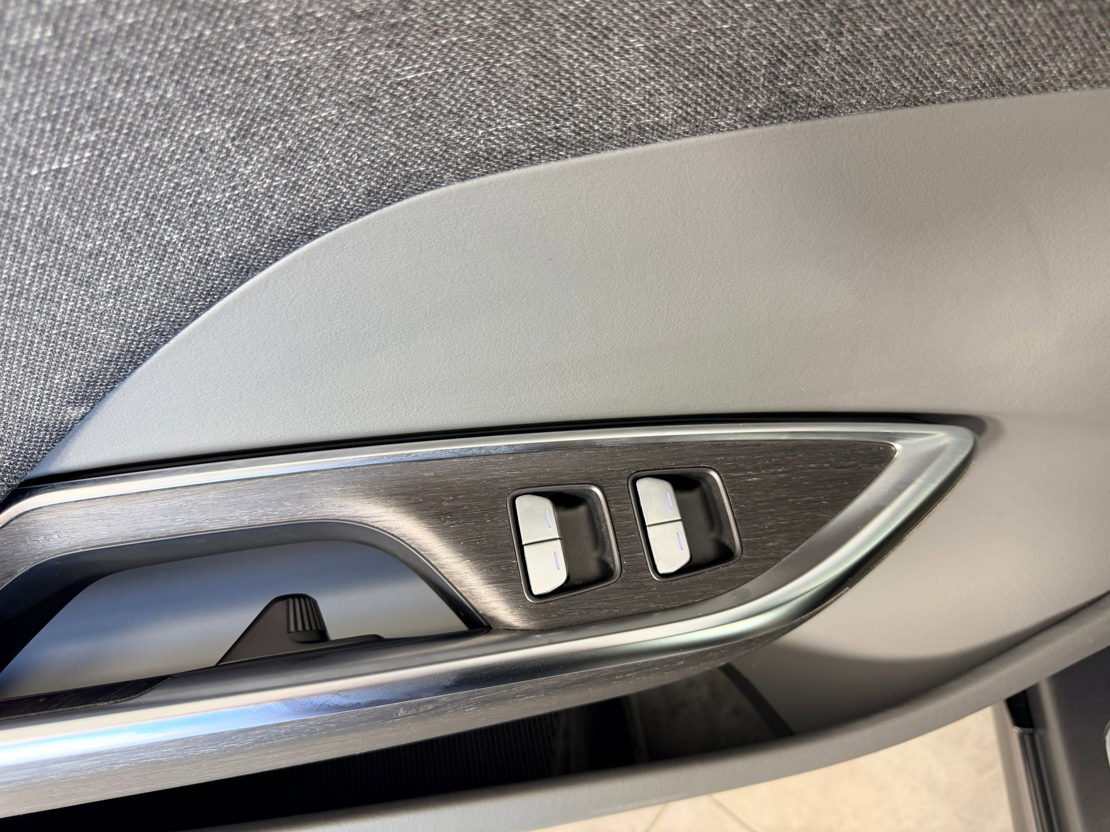 Used 2024 Lucid Air Pure image 20