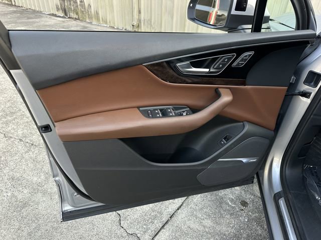 Used 2018 Audi Q7 3.0T Premium Plus w/ Premium Plus Package image 14