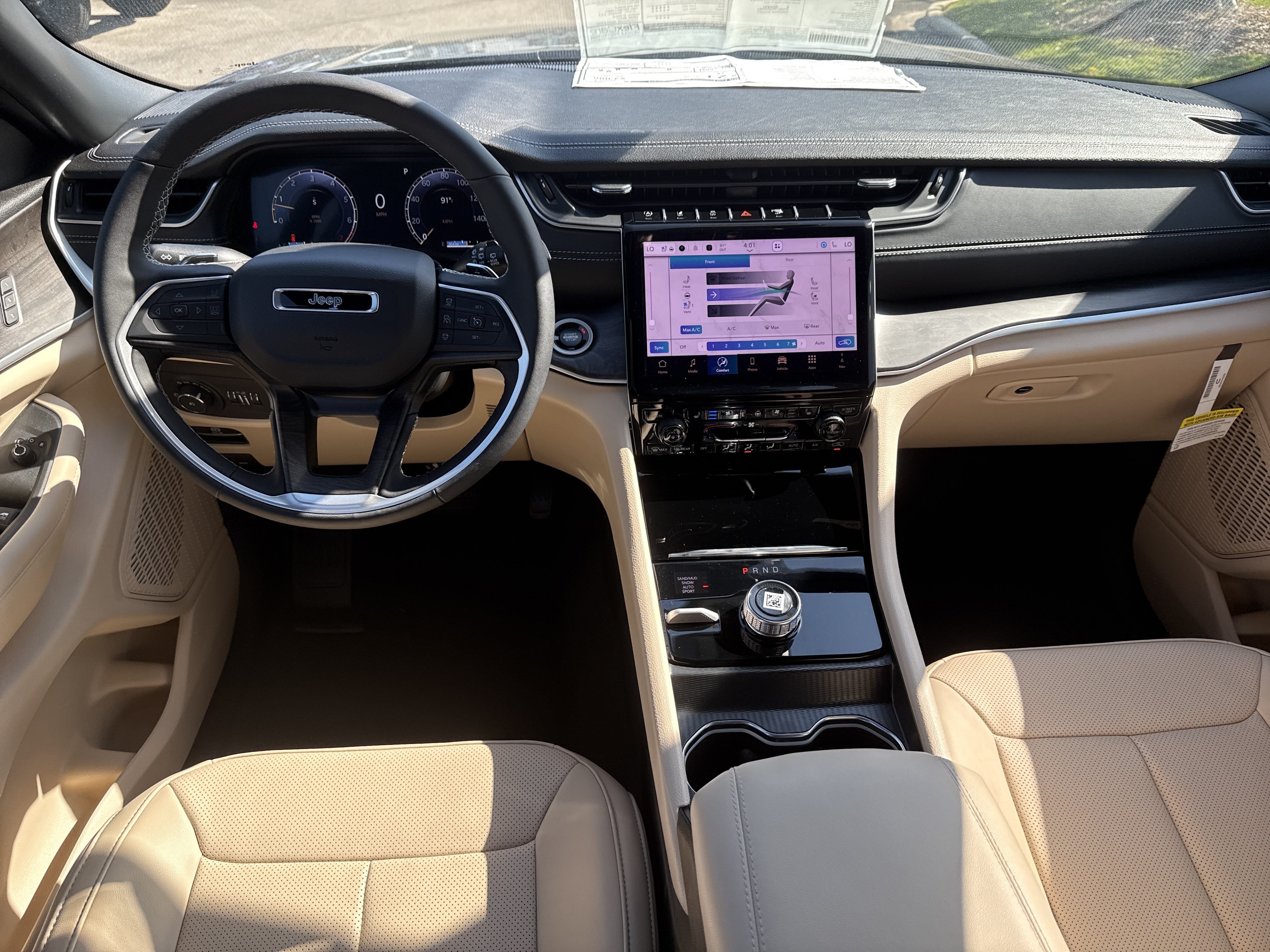 New 2025 Jeep Grand Cherokee L Limited w/ Luxury Tech Group II AWD/4WD image 26