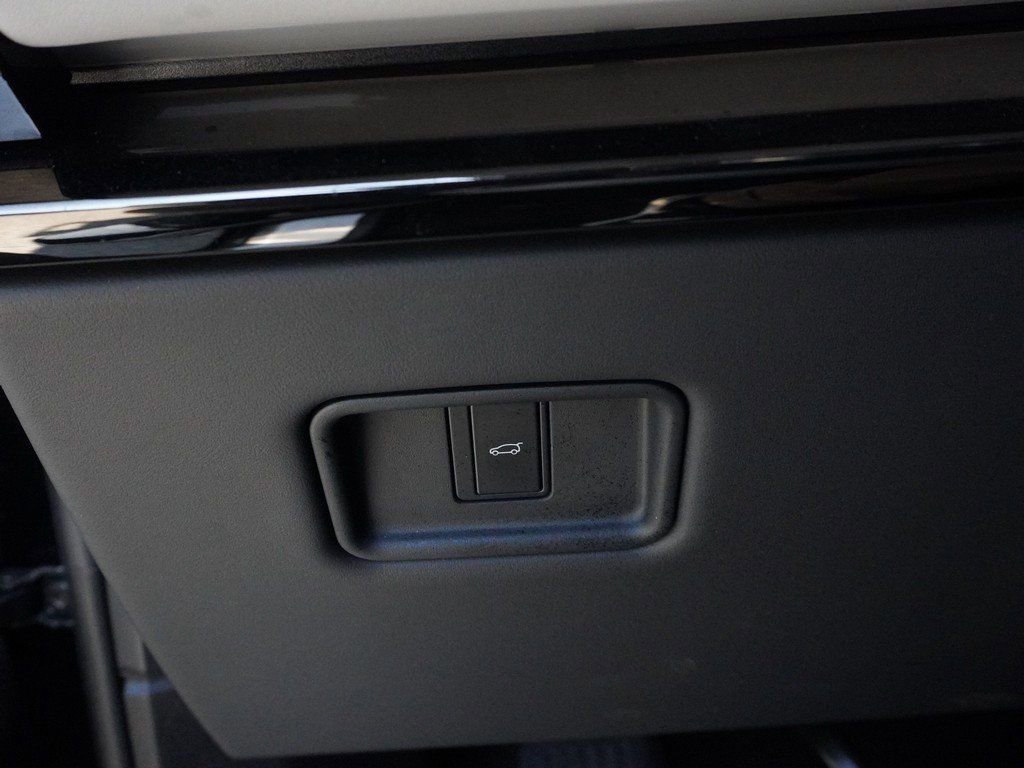 Used 2023 Land Rover Range Rover Sport SE image 41