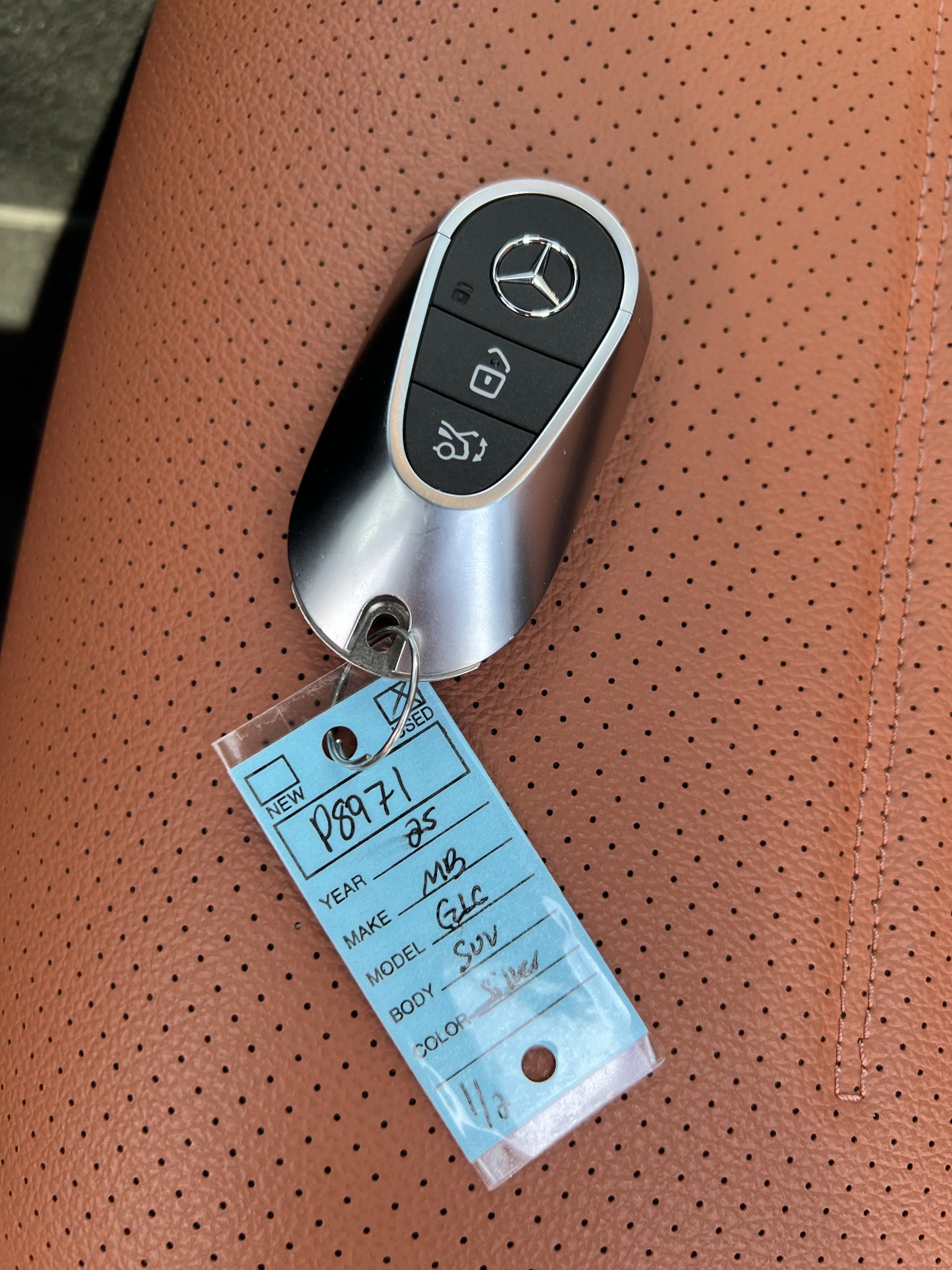 Used 2025 Mercedes-Benz GLC 350e 4MATIC image 38